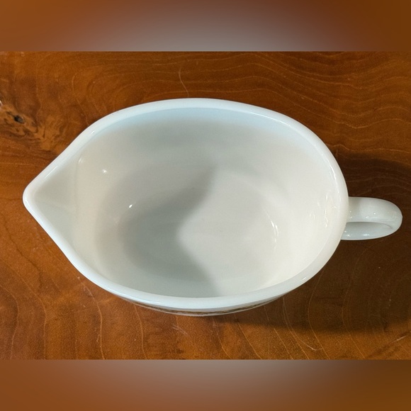 Vintage Pyrex Corning 77-B Spring Blossom Gravy Boat - Picture 3 of 4